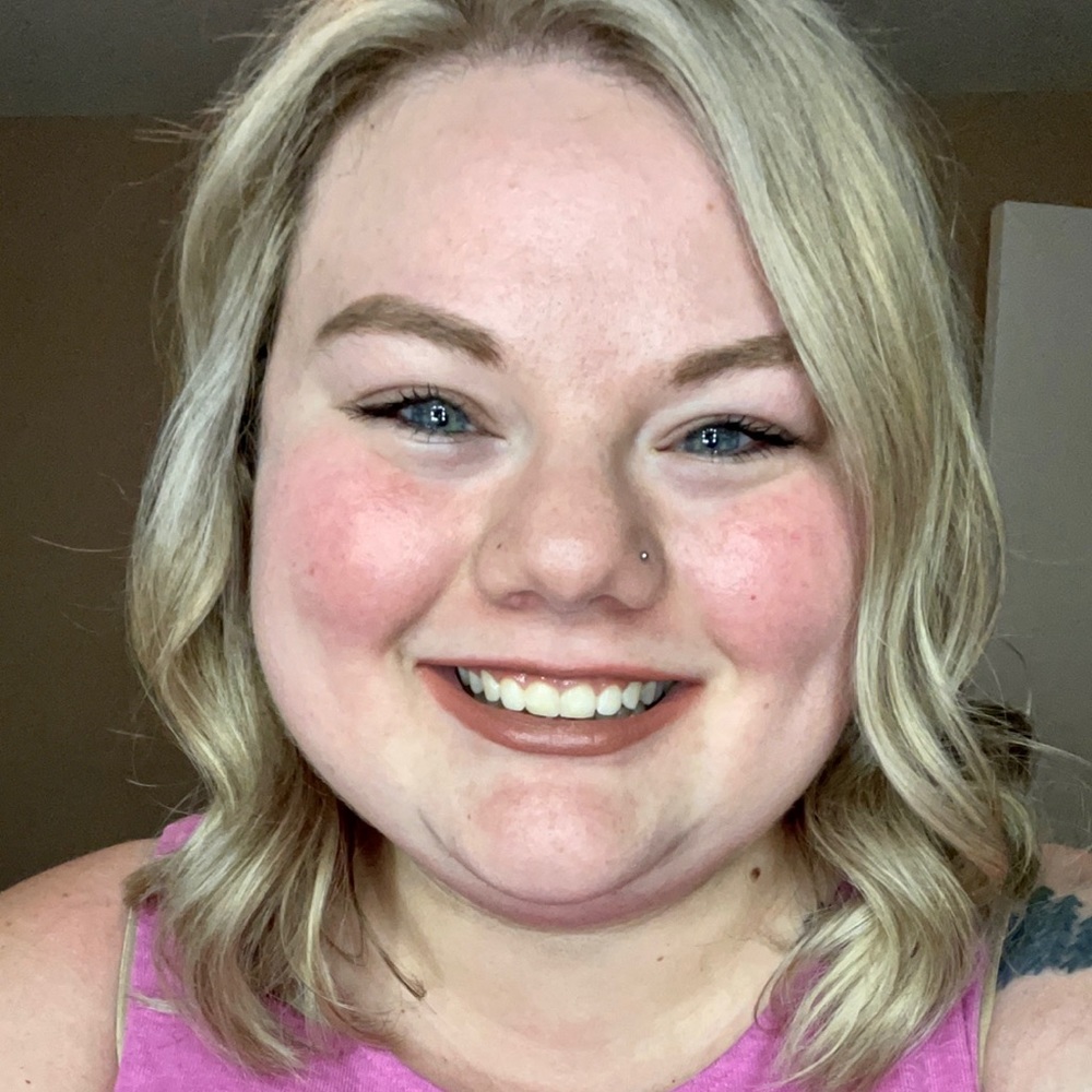 Meet your Posher, Cassie